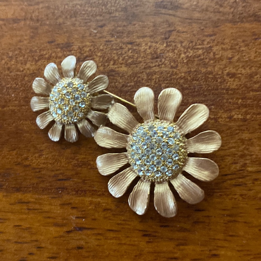Vintage metal pin